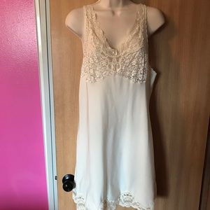 Intimates & Sleepwear - Vintage slip Intimates & Sleepwear - Vintage slip